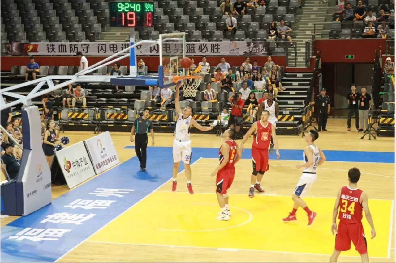 里程碑，萨比策完成多特生涯第100次出场（萨比策多特百场里程碑达成）