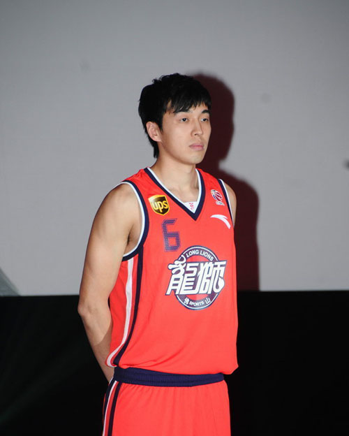 拜仁德甲13轮净胜球+40五大联赛第一，比第二名巴萨多了15球（德甲13轮后拜仁净胜球达+40，领跑五大联赛，较次席巴萨多15球）