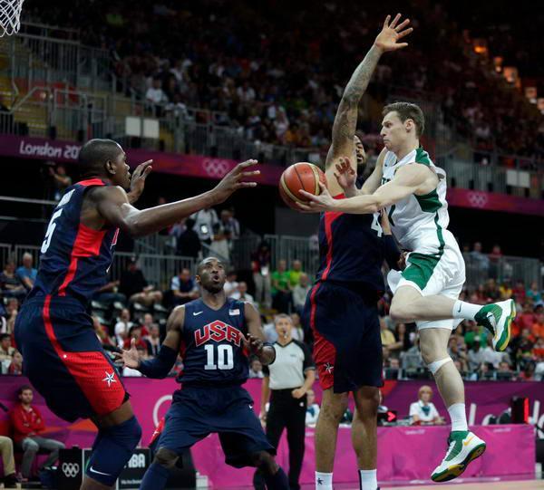 胜北京采访！邱彪直指锻炼价值达，鲍威尔赞高诗岩+喊话战旧主！（击败北京后专访：邱彪称锻炼目标已达成，鲍威尔力挺高诗岩并向旧主喊话）