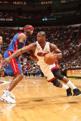 蔚山代理主帅：向球迷道歉，但老被骂真的让我很烦（蔚山代理主帅向球迷致歉：总被骂让我很烦）